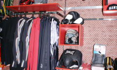 Магазин спортивной одежды SPORTSMAN в г. Химки, на основе коллекции Атланта