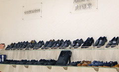 Магазин обуви 12. Обувной отдел детского торгового центра ВИННИ