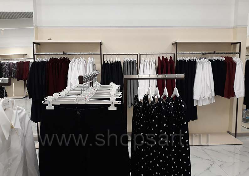 Торговое оборудование магазина одежды Femme коллекция ЛОФТ Фото
