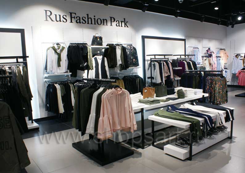 Торговое оборудование магазина одежды Rus Fashion Park Зал 1 ТРЦ VEGAS Кунцево коллекция BLACK STAR Фото