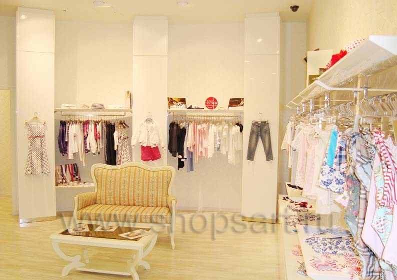 Торговое оборудование для магазина детской одежды Винни ТЦ Dream House 2 этаж коллекция 21 ВЕК Фото