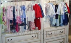 Торговое оборудование магазина детской одежды Baby Star коллекция ЭЛИТ ГОЛД Фото 01