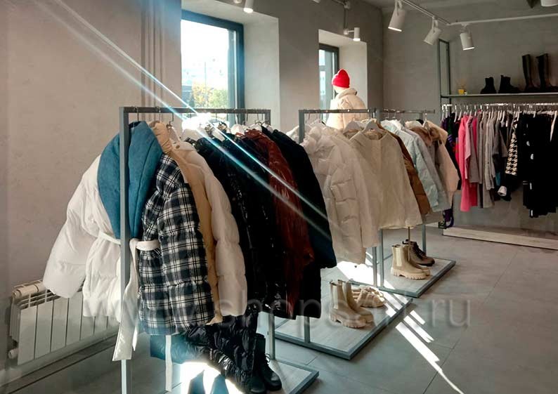 Торговое оборудование для магазина одежды Milan Anna коллекция ZARA Фото