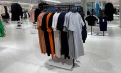 Торговое оборудование магазина одежды ZARA коллекция ZARA Фото 22