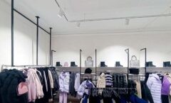 Торговое оборудование магазина одежды KARAMEL коллекция ZARA Фото 07