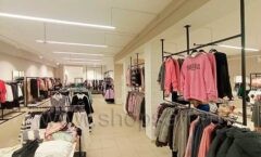 Торговое оборудование магазина одежды KARAMEL коллекция ZARA Фото 09
