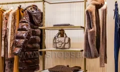 Торговое оборудование для магазина одежды PINKO ТРЦ Голливуд коллекция ЗОЛОТАЯ ЛИНИЯ Фото 24